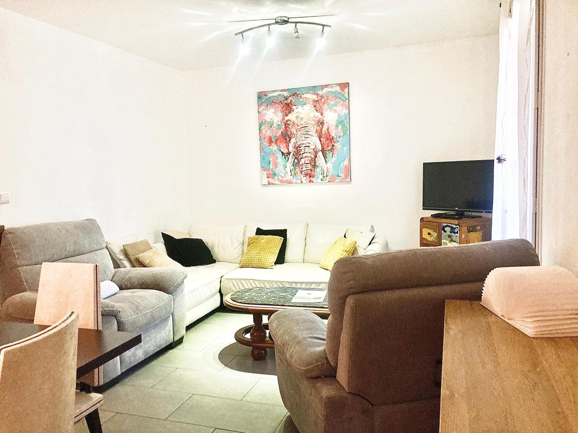 Villa 110m2, 7 pers, Jacuzzi , 3 chambres, terrain clos et arboré 2500m2 Trèbes Esterno foto